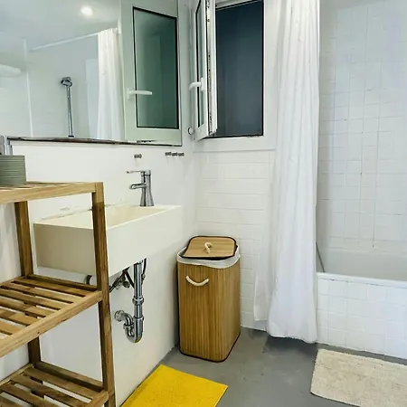 - Coastal Gem 50m From The Apartment *