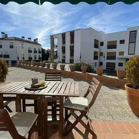 - Coastal Gem 50m From The Apartment *